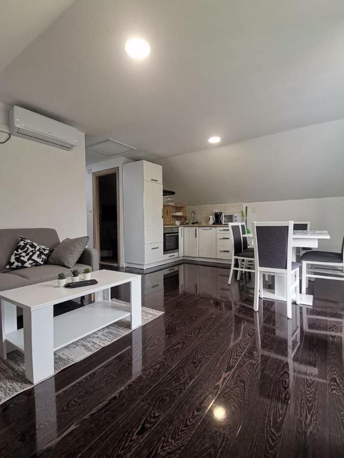 סמולג'אנאק New Apartment Near Plitvice Lakes מראה חיצוני תמונה
